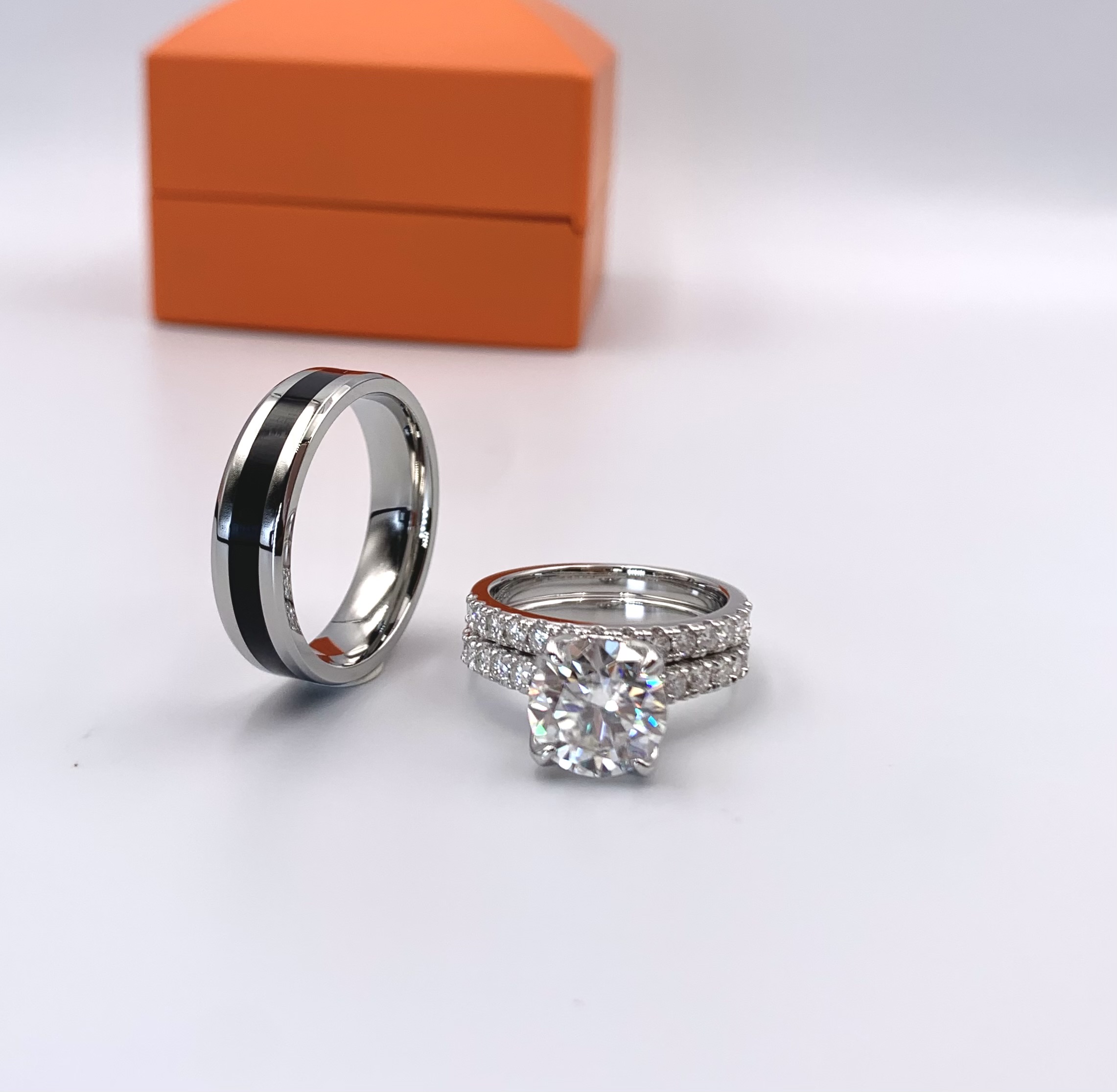 IMG_9948 Vera Tulip Couple Rings Set - Image 1